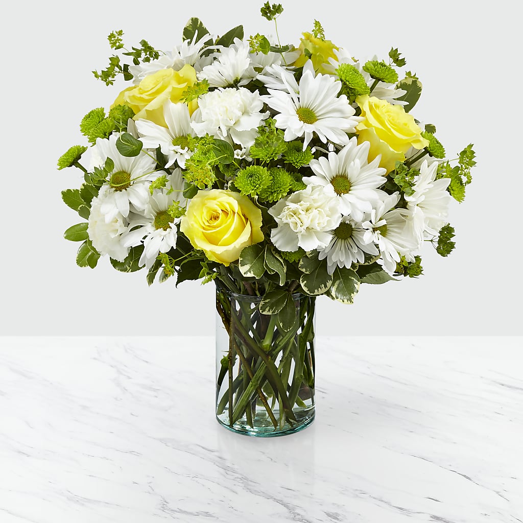 Happy Day Bouquet – Grand Flowers/irish Rose, Novi MI