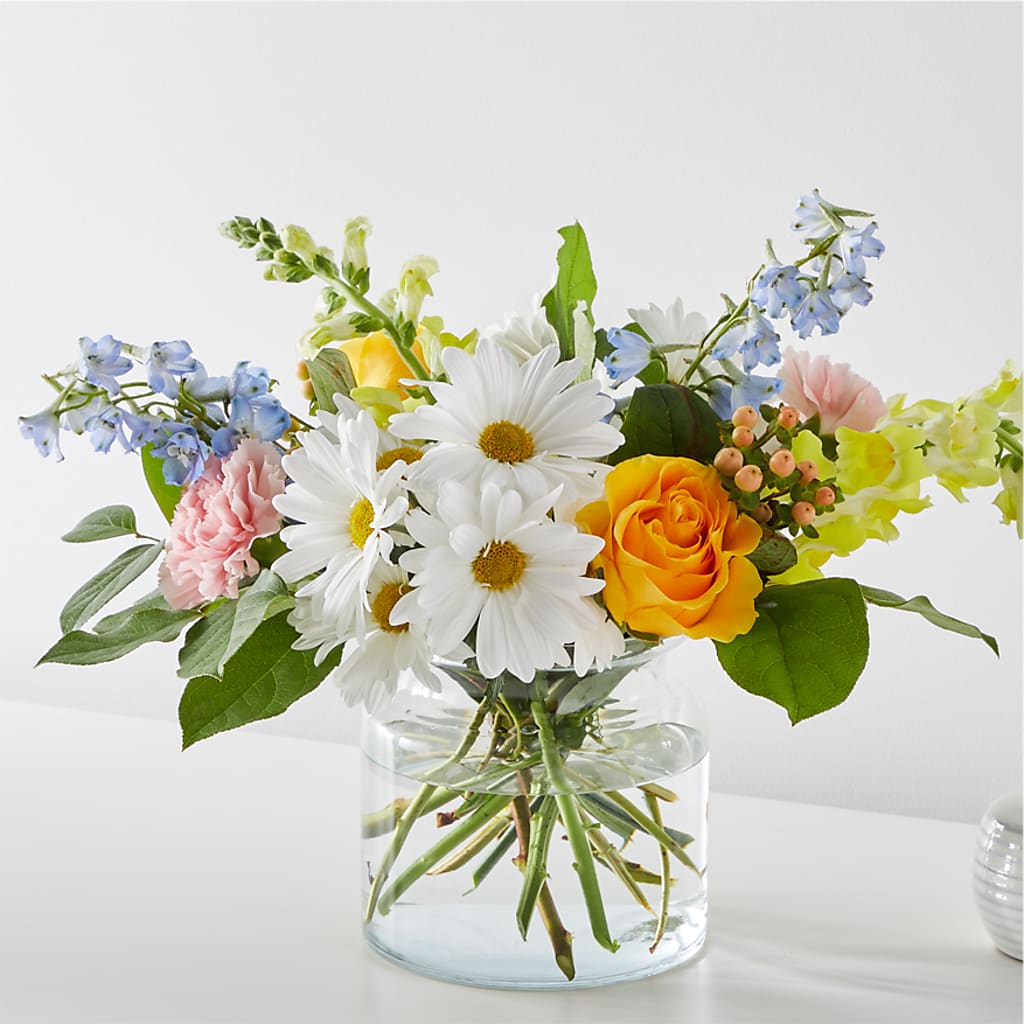 Sun Salutation Bouquet – Grand Flowers/irish Rose, Novi MI