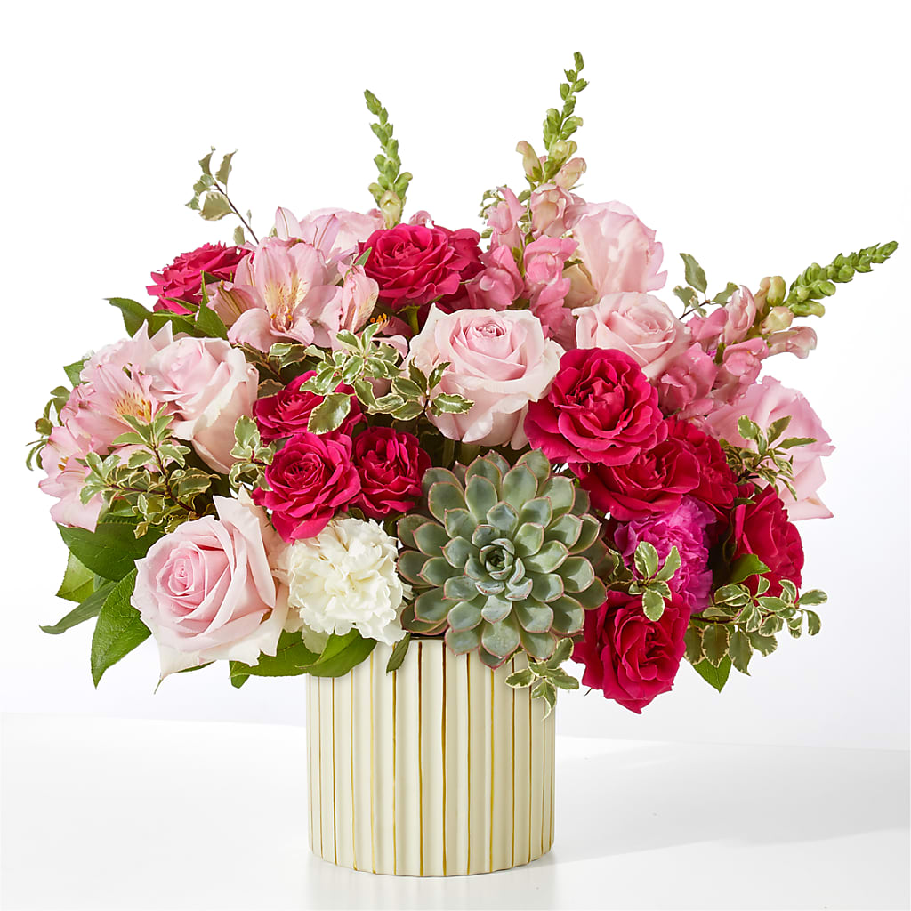 Magenta Musings Bouquet – Grand Flowers/irish Rose, Novi MI