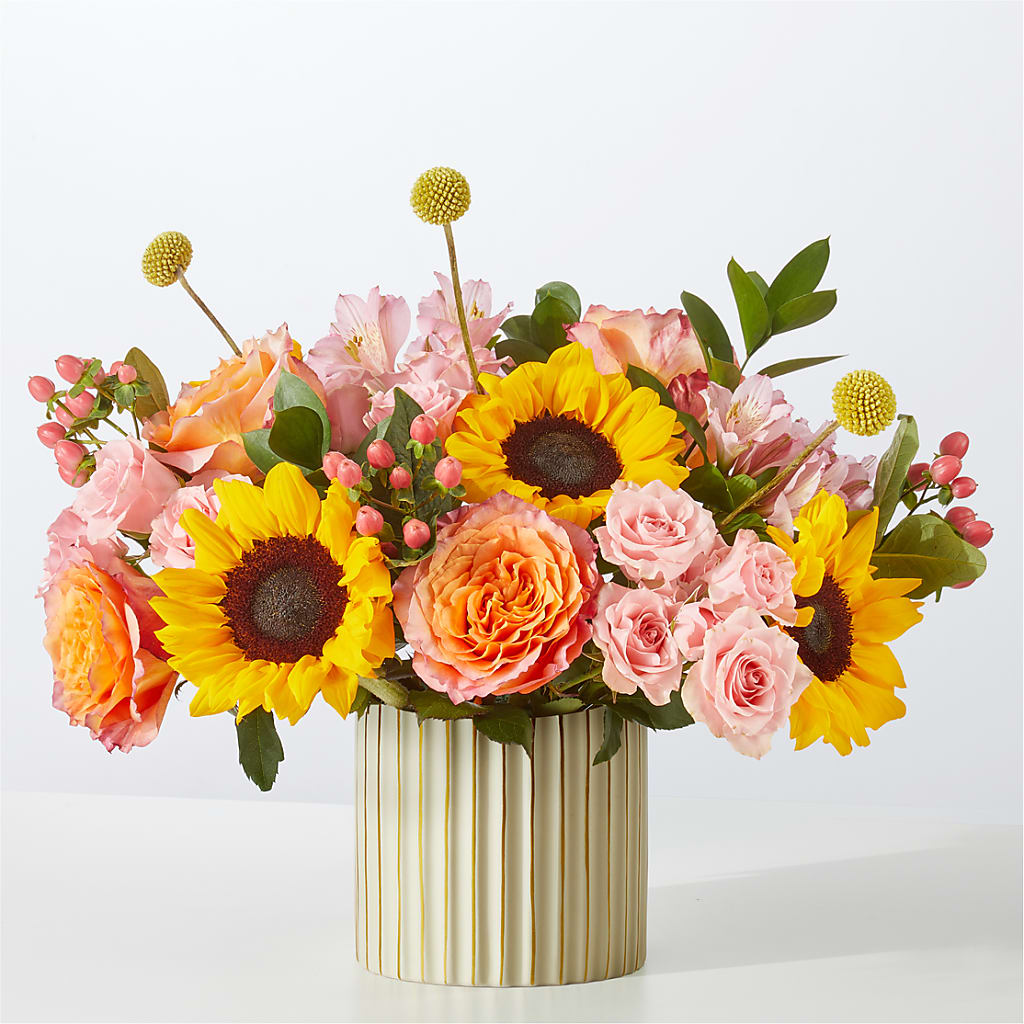 Sun's Out Bouquet – Grand Flowers/irish Rose, Novi MI