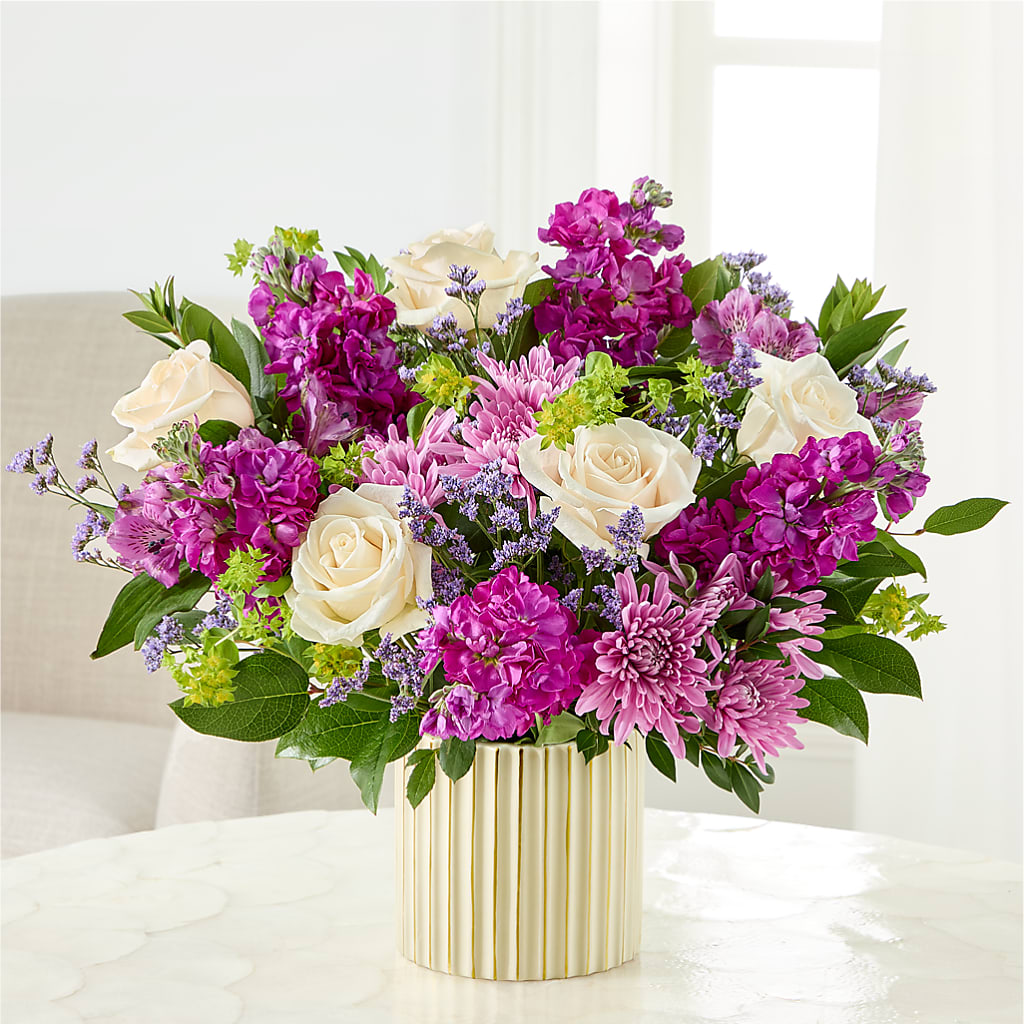 The Boutique Bouquet – Grand Flowers/irish Rose, Novi MI