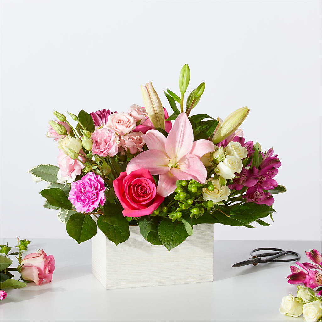 Sweetberry Box – A Florist Original – Grand Flowers/irish Rose, Novi MI