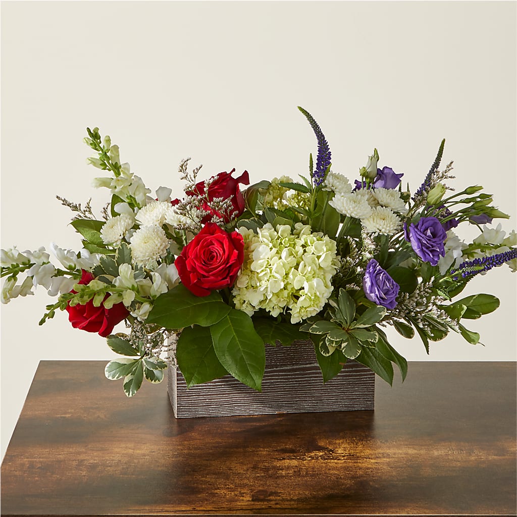 Sweet Magnolia Bouquet – Grand Flowers/irish Rose, Novi MI