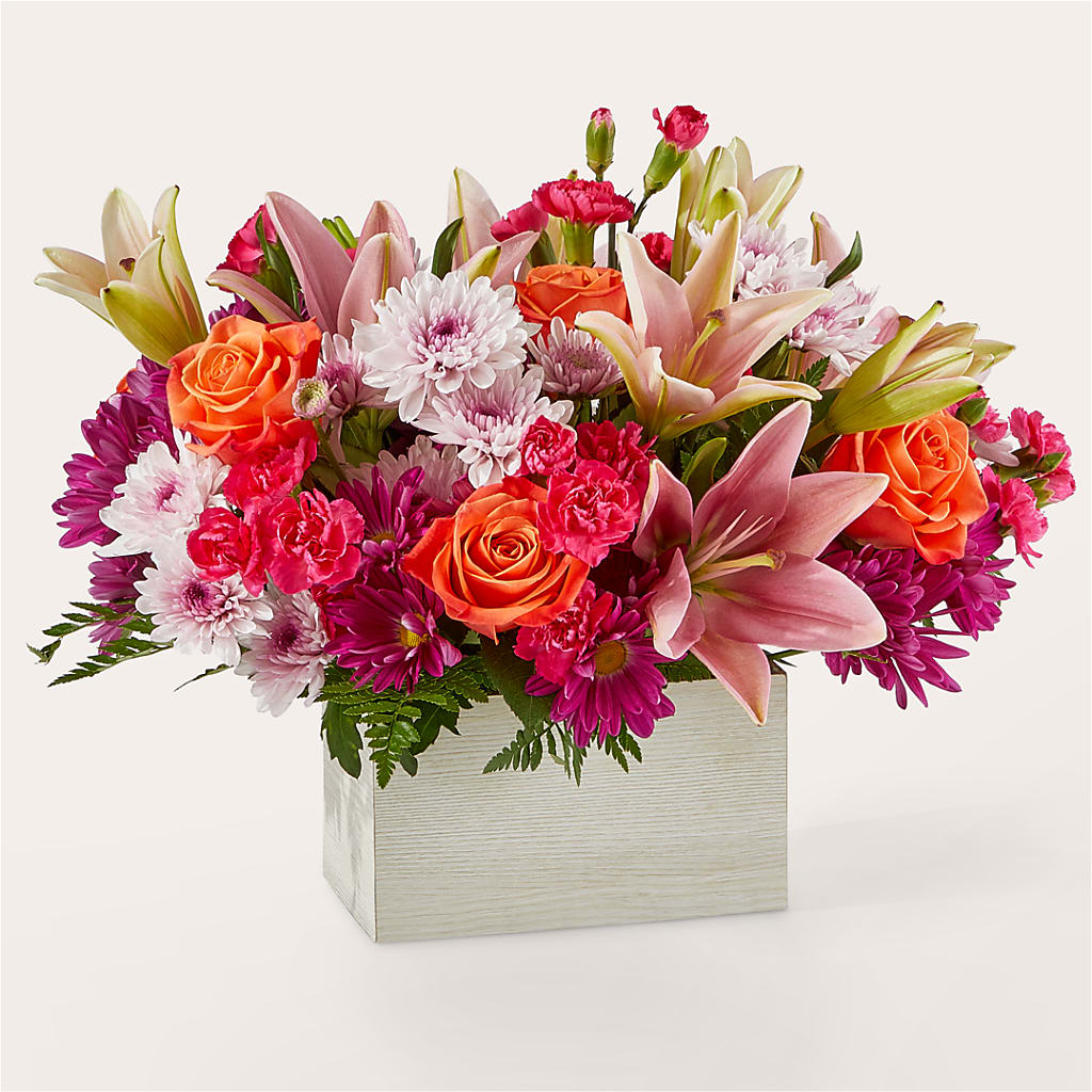 Light of My Life Box Bouquet – Grand Flowers/irish Rose, Novi MI