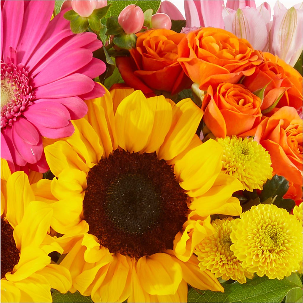 Florist Original Mixed Bouquet – Grand Flowers/irish Rose, Novi MI