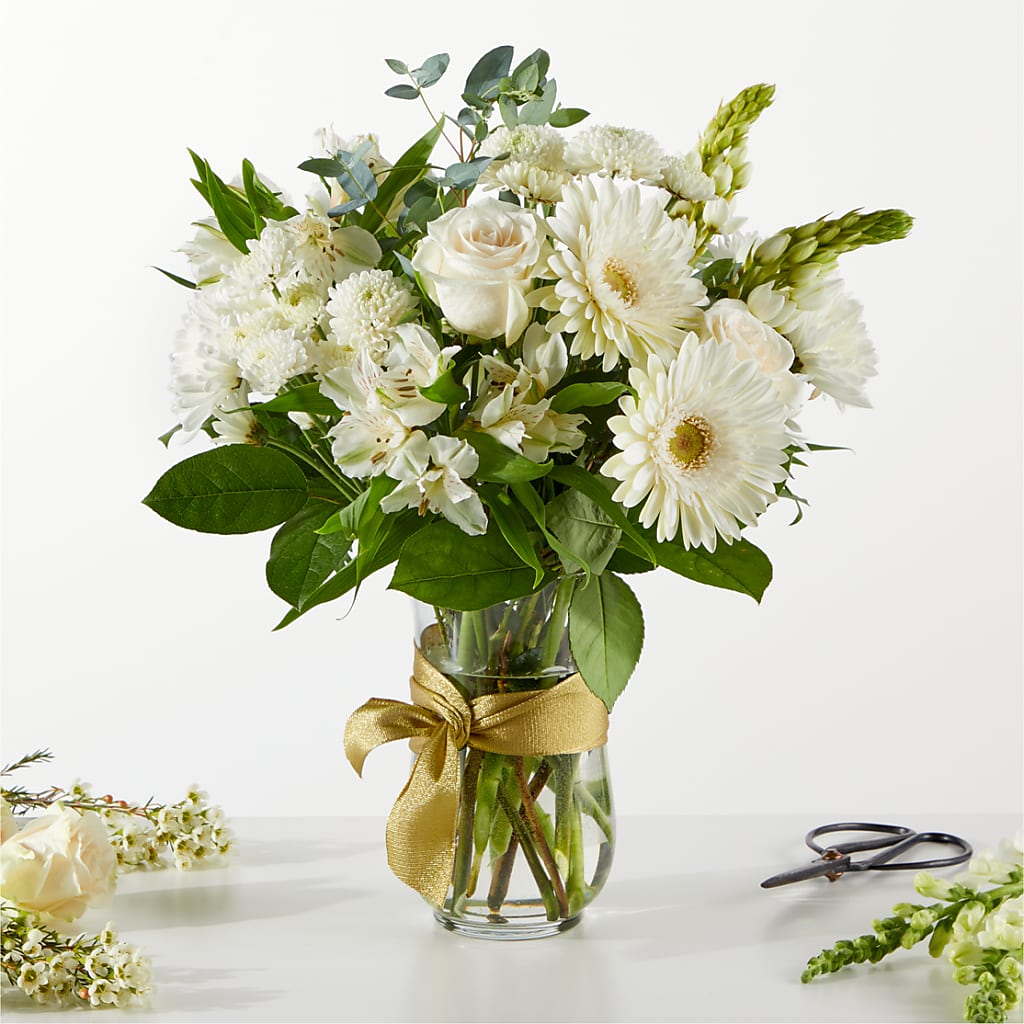 New Beginnings – A Florist Original – Grand Flowers/irish Rose, Novi MI