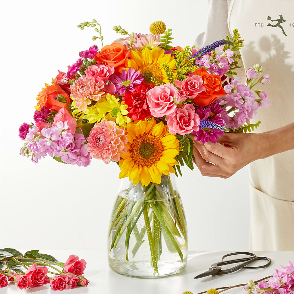 Cue the Confetti - A Florist Original – Grand Flowers/irish Rose, Novi MI