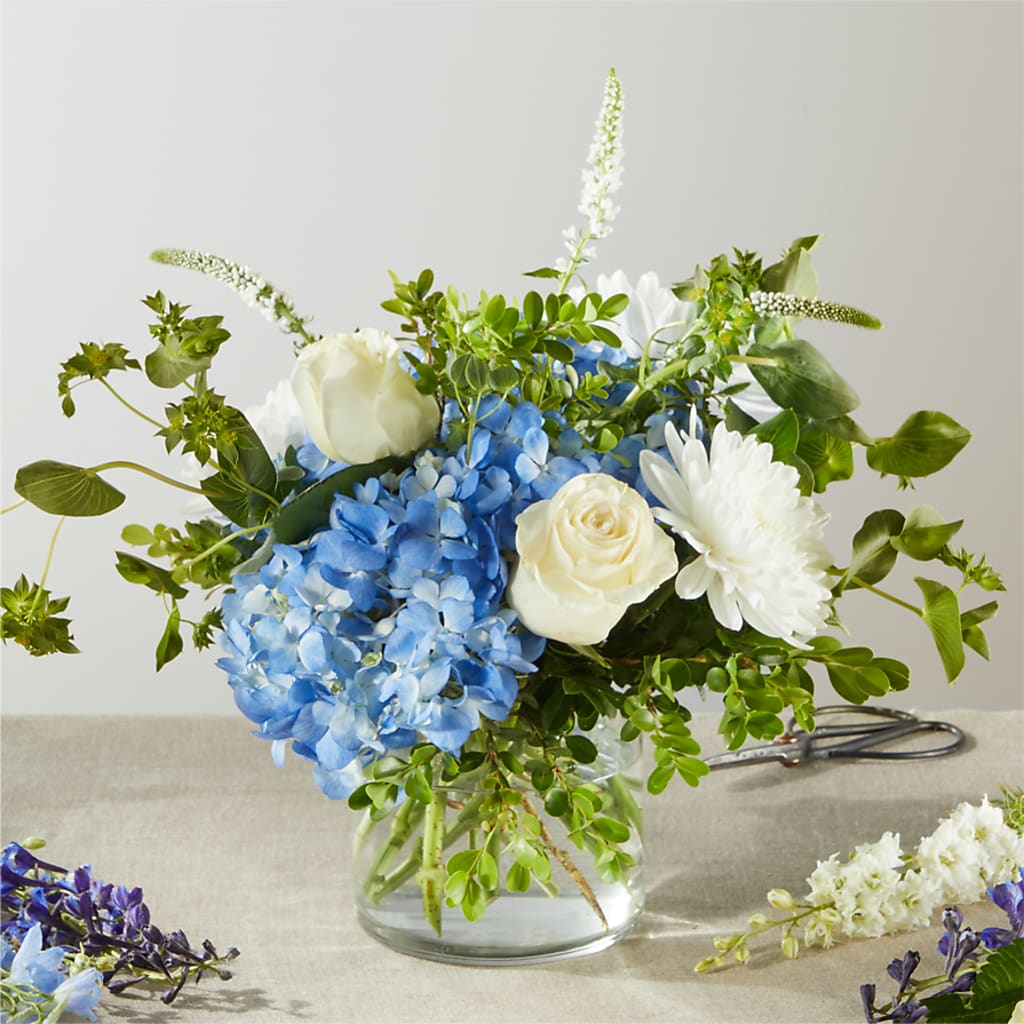 Festival of Lights – A Florist Original – Grand Flowers/irish Rose, Novi MI