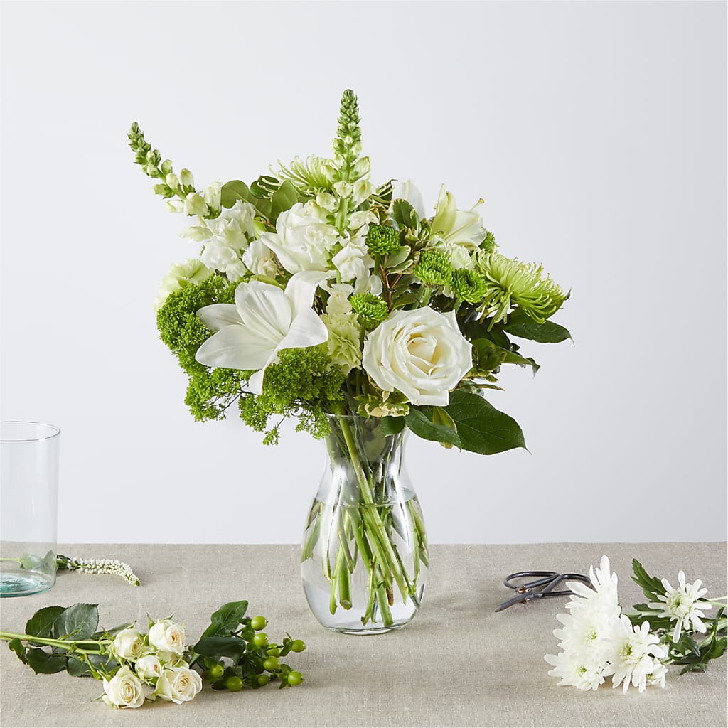 Irish Garden - A Florist Original – Grand Flowers/irish Rose, Novi MI