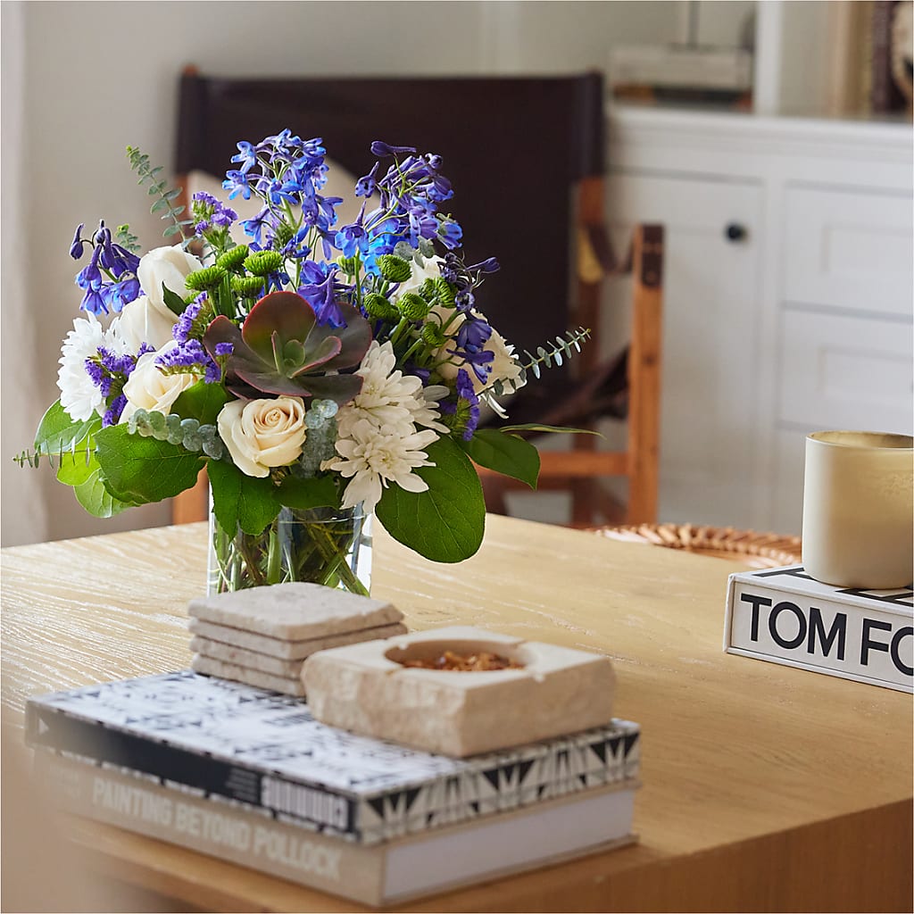 Cerulean Waves Bouquet – Grand Flowers/irish Rose, Novi MI