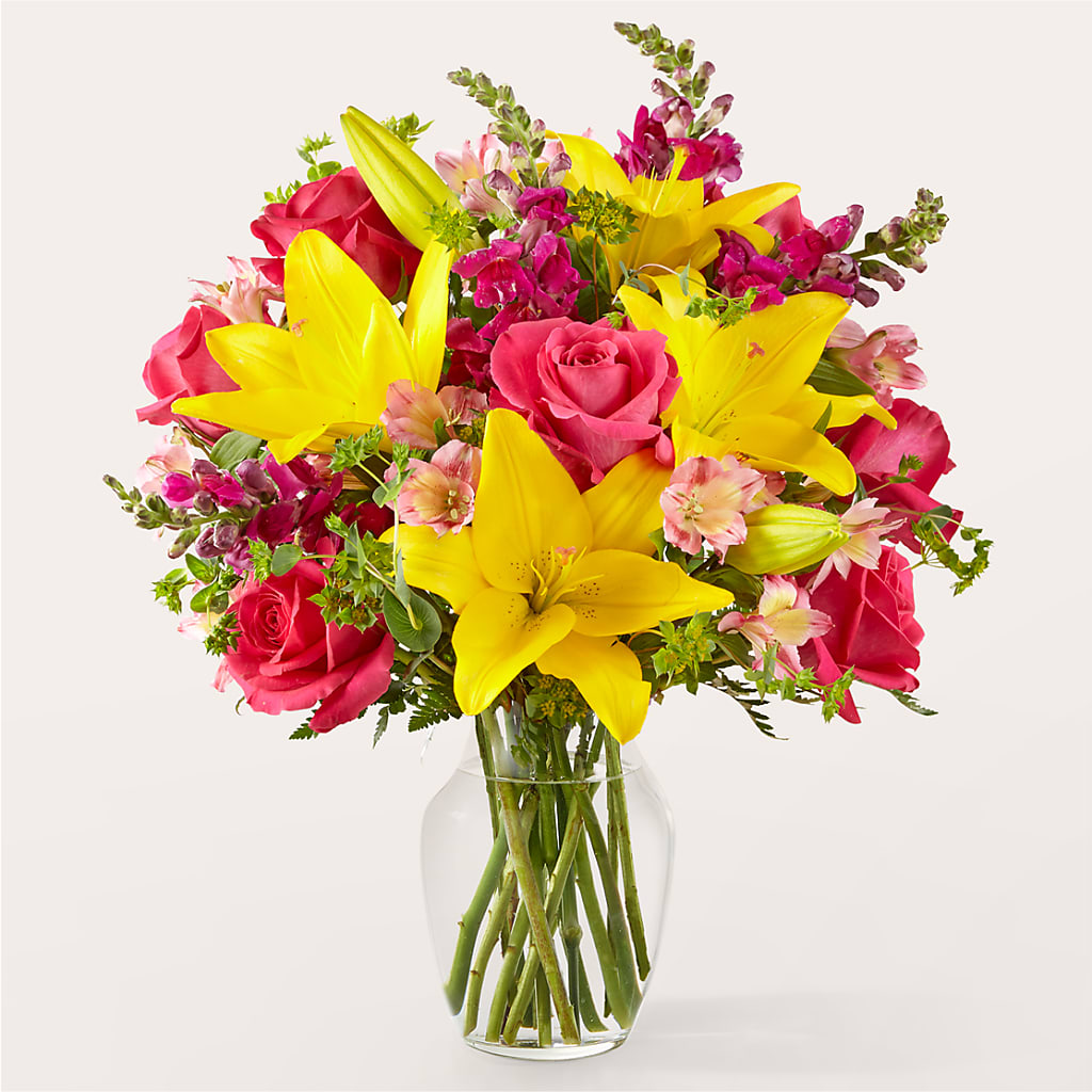 Lovely Day Bouquet – Grand Flowers/irish Rose, Novi MI