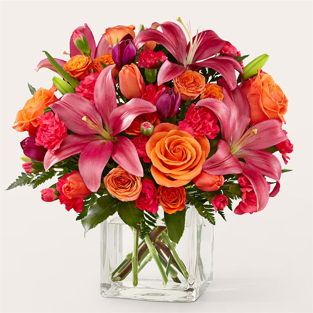 Lucky Lily Bouquet – Grand Flowers/irish Rose, Novi MI