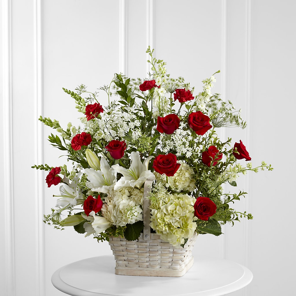 In Loving Memory Arrangement – Grand Flowers/irish Rose, Novi MI
