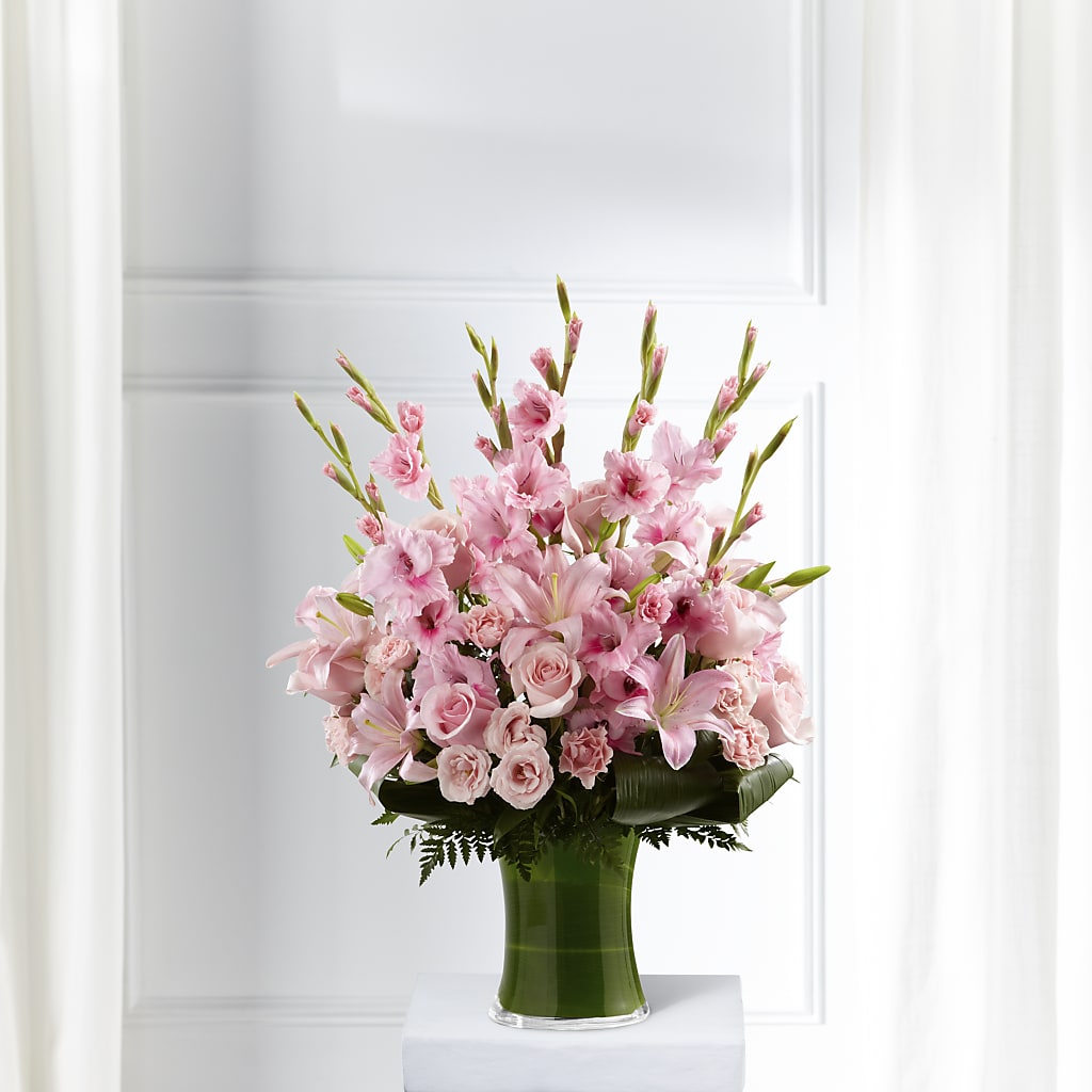 Lovely Tribute Bouquet – Grand Flowers/irish Rose, Novi MI