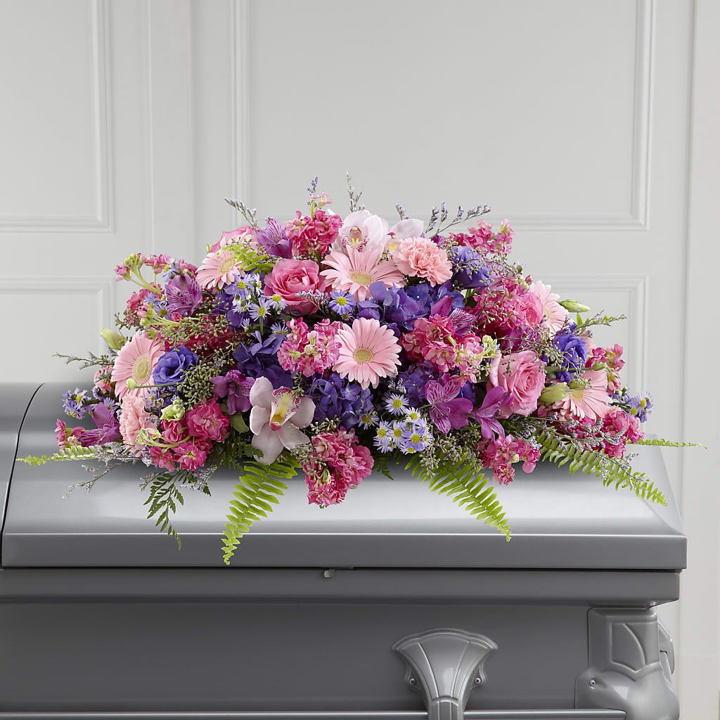 Glorious Garden Casket Spray – Grand Flowers/irish Rose, Novi MI
