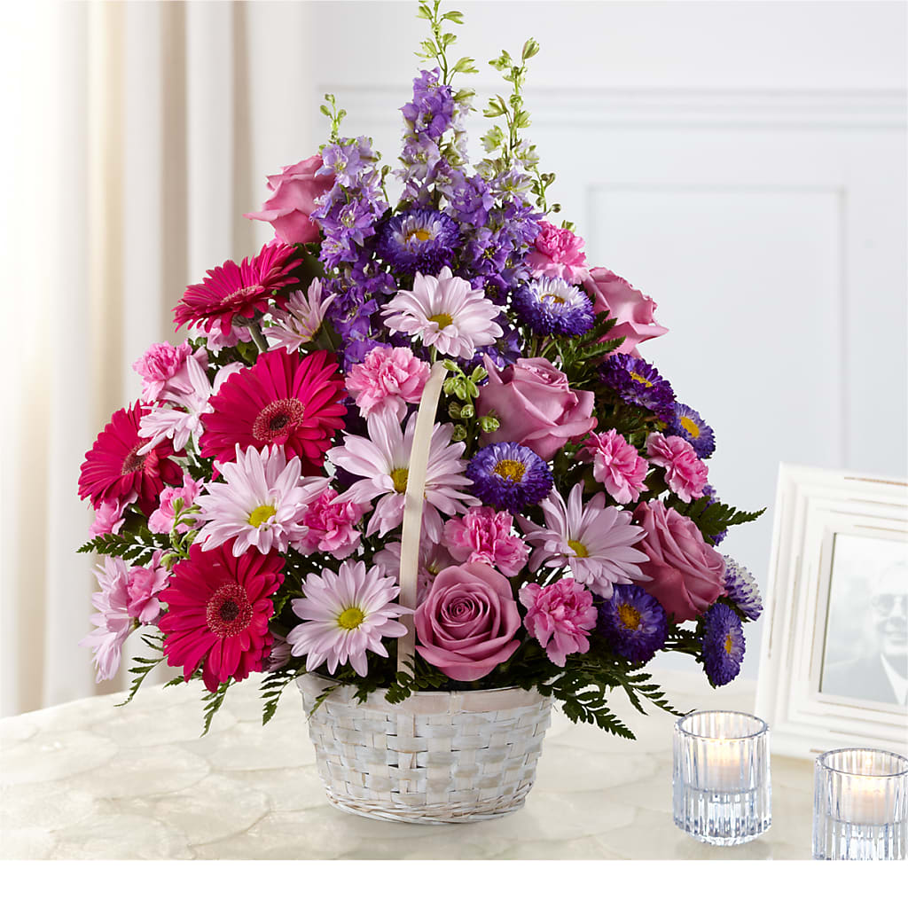 Pastel Peace Basket – Grand Flowers/irish Rose, Novi MI