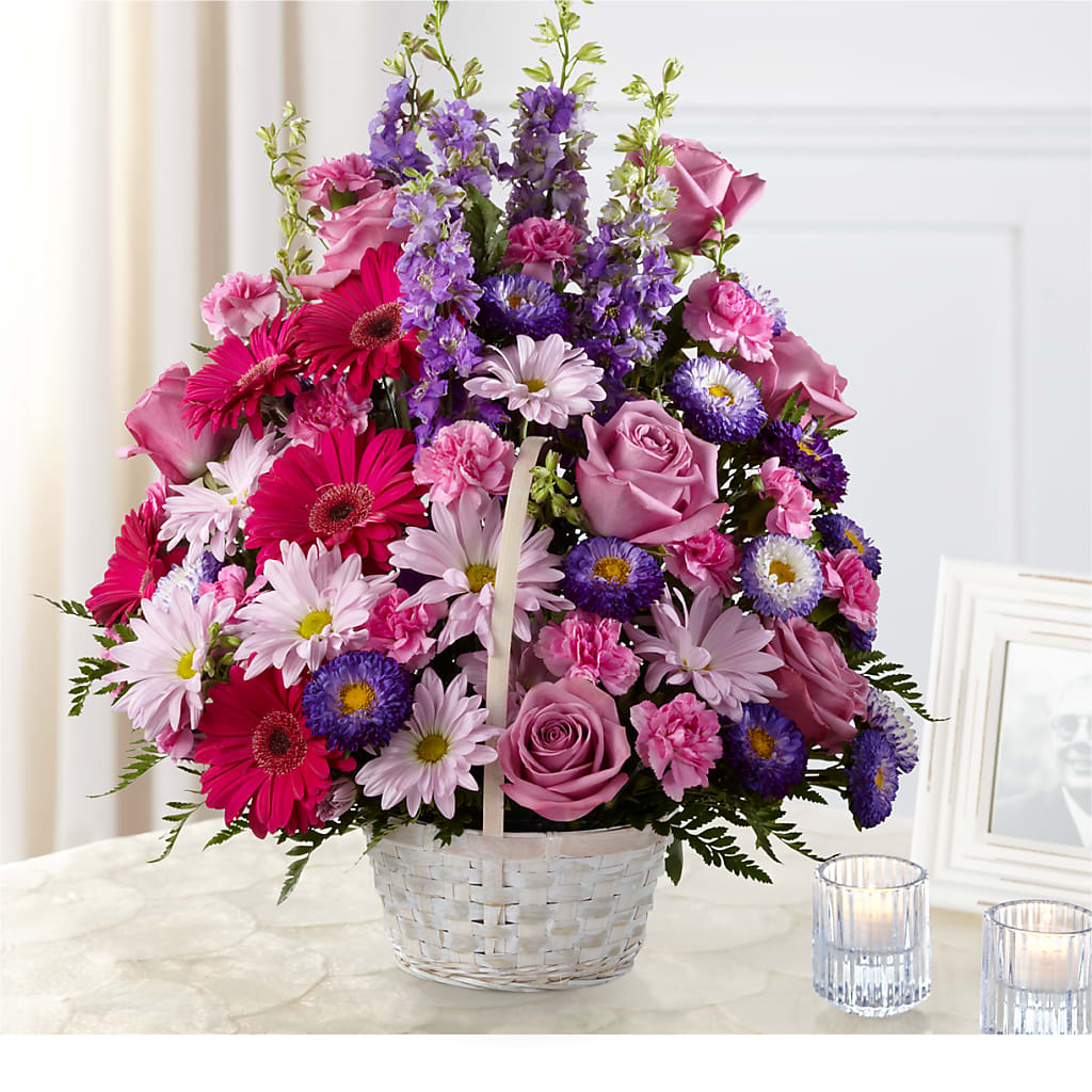 Pastel Peace Basket – Grand Flowers/irish Rose, Novi MI