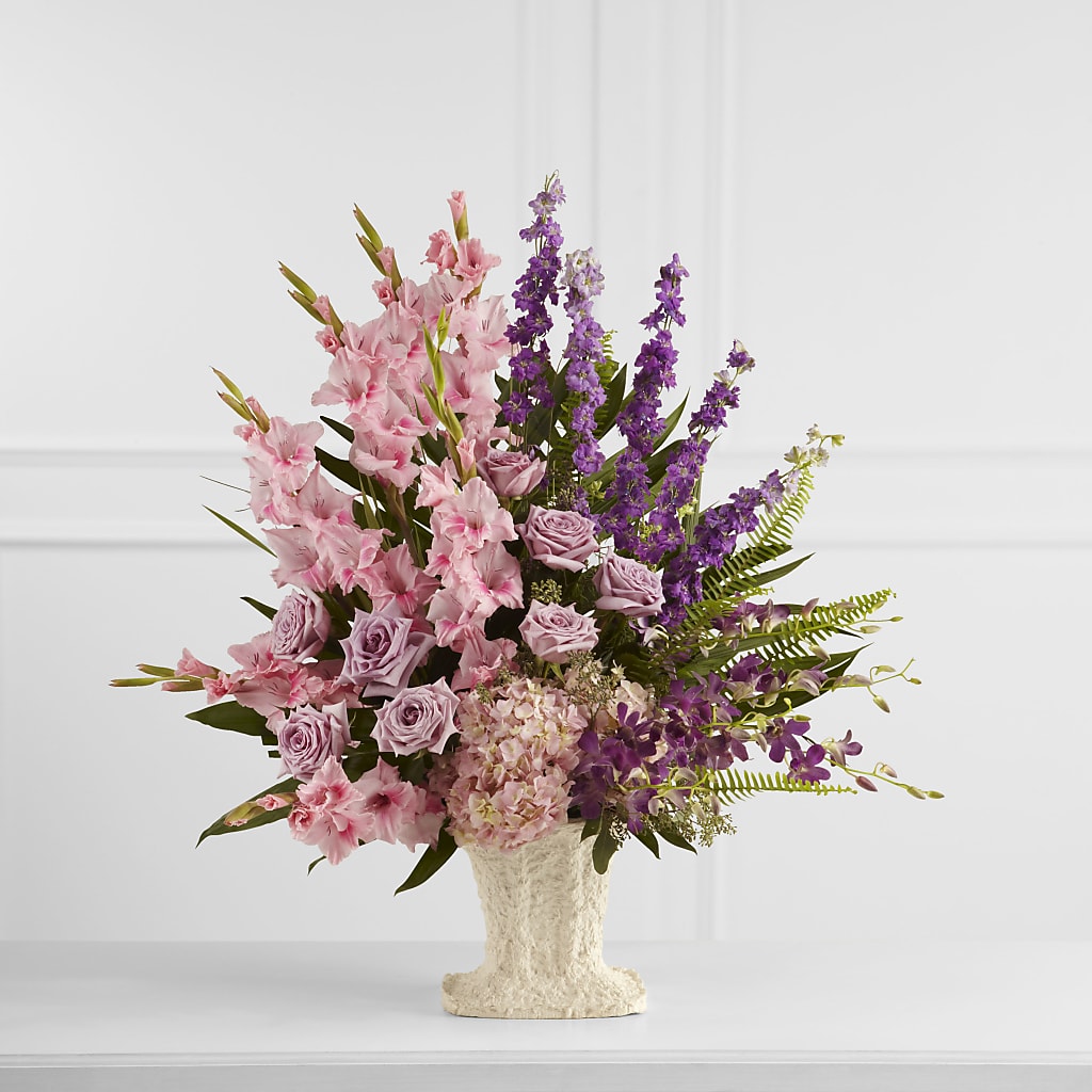 Flowing Garden Arrangement – Grand Flowers/irish Rose, Novi MI