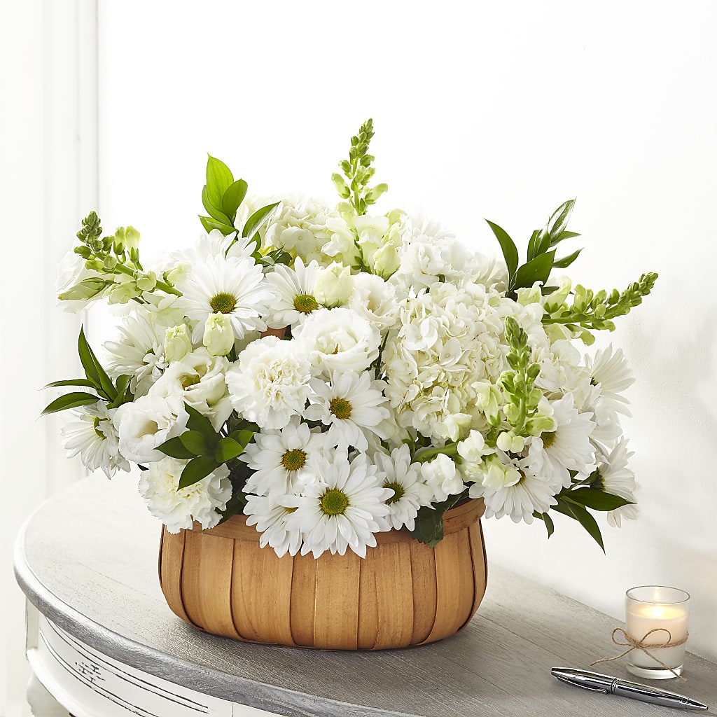 Pure Ivory Basket – Grand Flowers/irish Rose, Novi MI