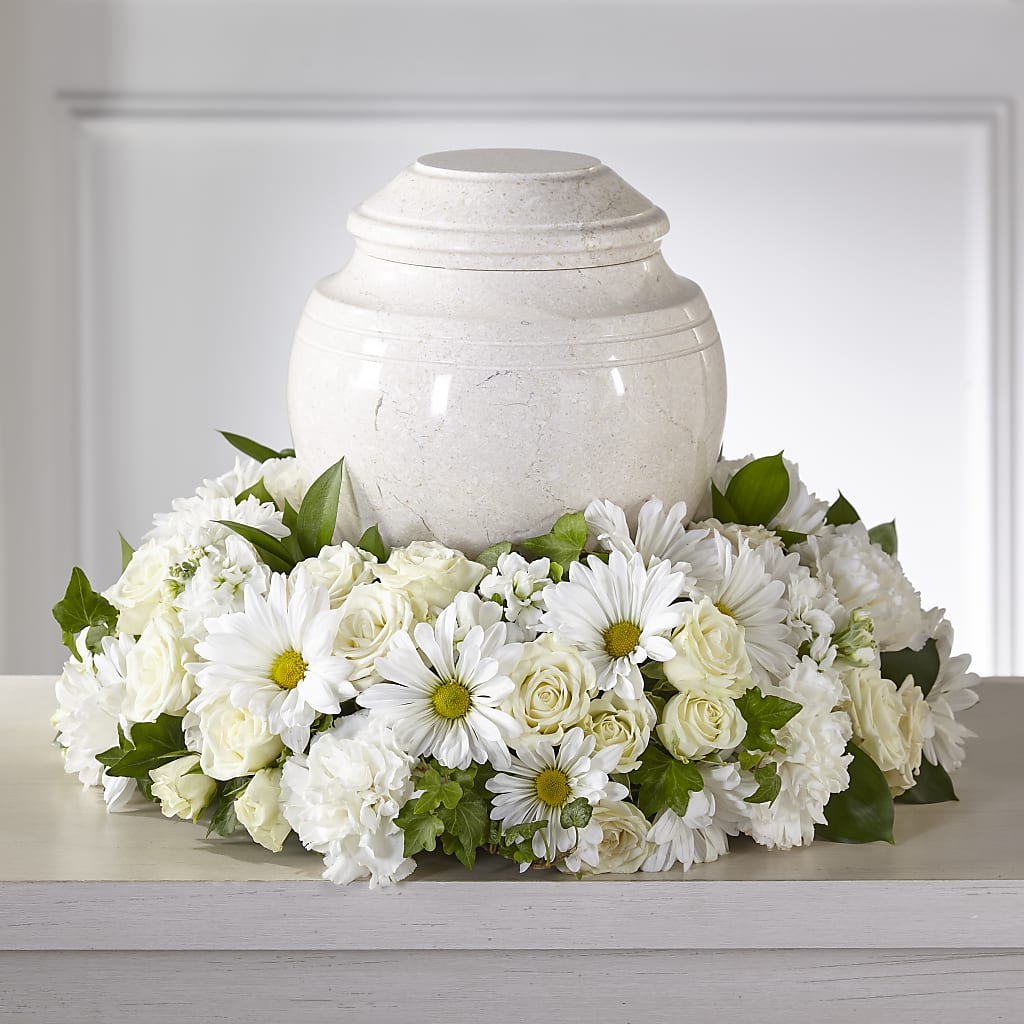 Ivory Gardens Cremation Adornment – Grand Flowers/irish Rose, Novi MI