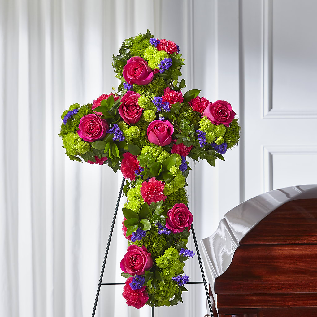 Tribute Rose Floral Cross – Grand Flowers/irish Rose, Novi MI