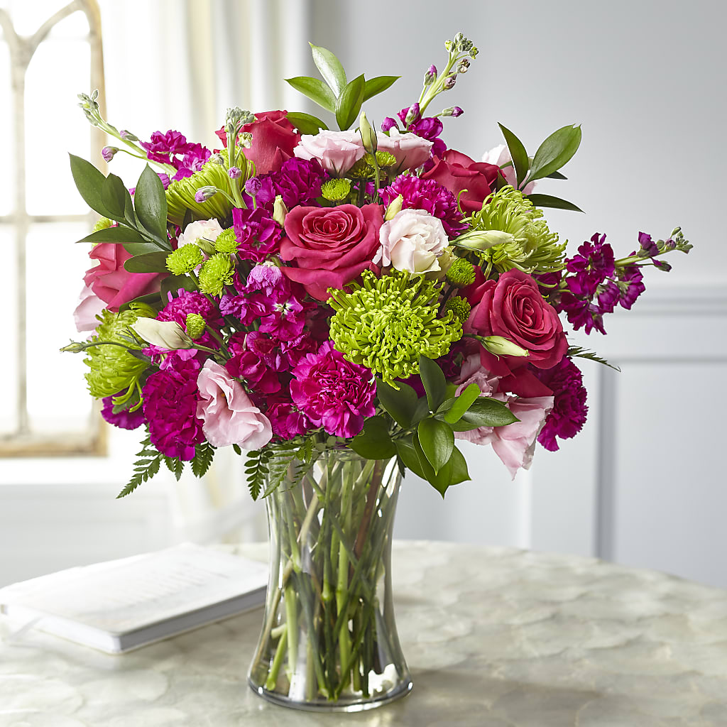 Everlasting Embrace Bouquet – Grand Flowers/irish Rose, Novi MI