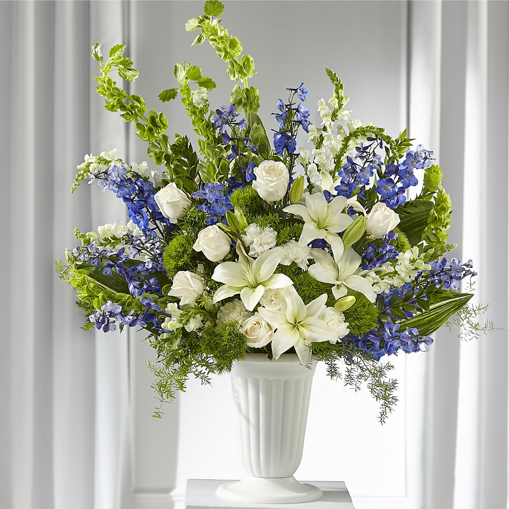 Heartfelt Hope Arrangement – Grand Flowers/irish Rose, Novi MI