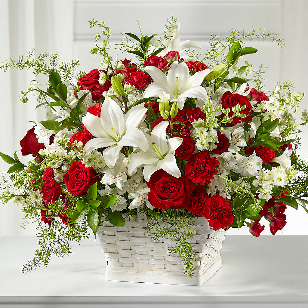 Sentiments of Love Arrangement – Grand Flowers/irish Rose, Novi MI