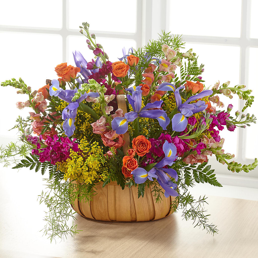 Garden of Life Basket – Grand Flowers/irish Rose, Novi MI