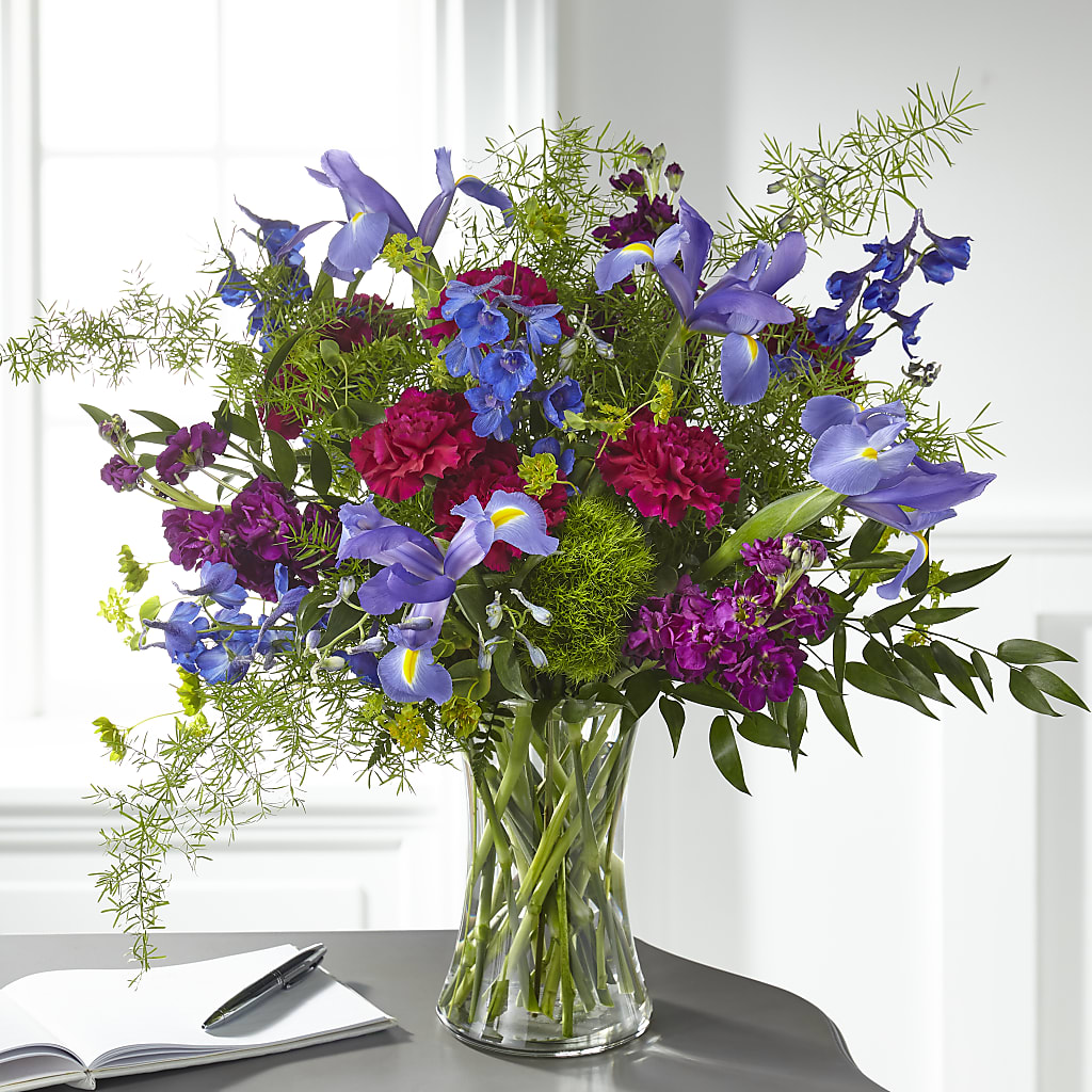 Giving Grace Bouquet – Grand Flowers/irish Rose, Novi MI