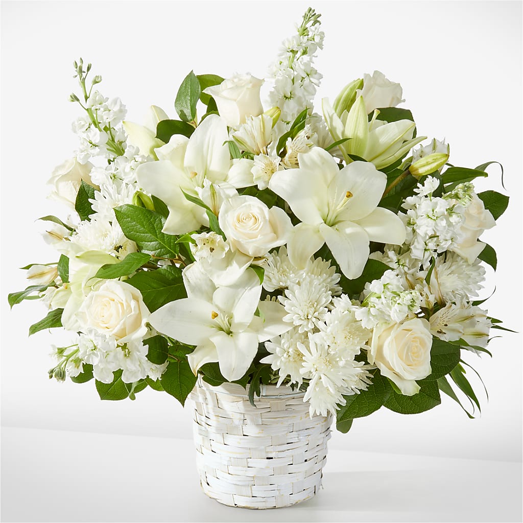 Peaceful Reflections Arrangement – Grand Flowers/irish Rose, Novi MI
