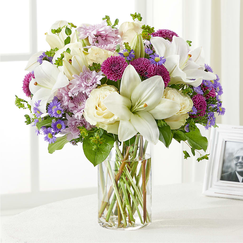 Wishing Peace Bouquet – Grand Flowers/irish Rose, Novi MI