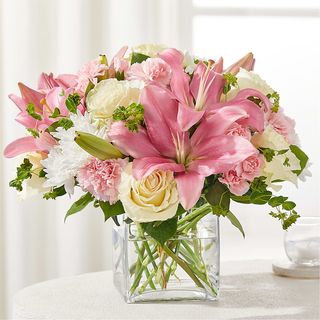 By Your Side Bouquet – Grand Flowers/irish Rose, Novi MI