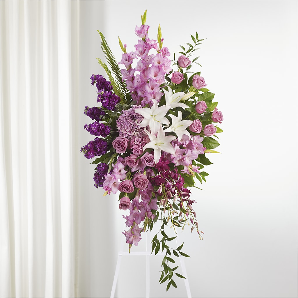 Never Alone Standing Spray – Grand Flowers/irish Rose, Novi MI