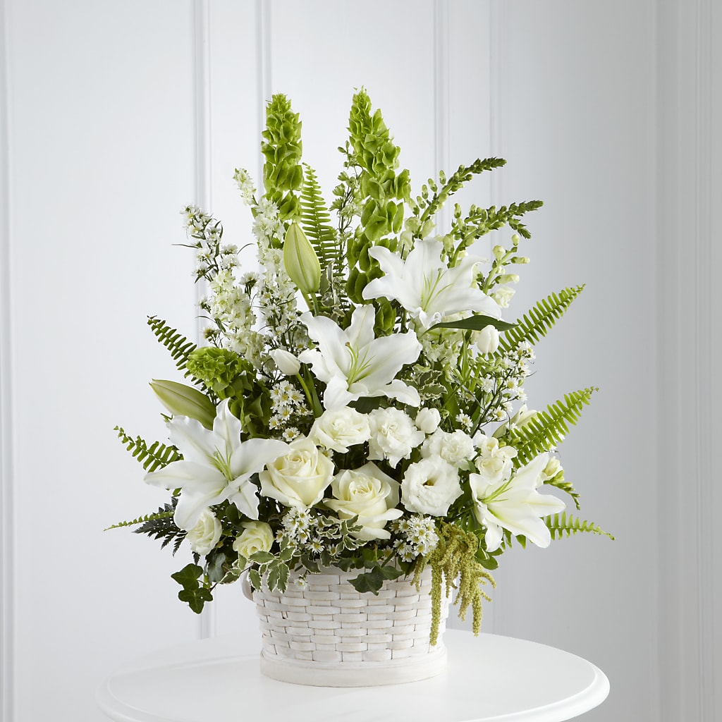 In Our Thoughts Arrangement – Grand Flowers/irish Rose, Novi MI