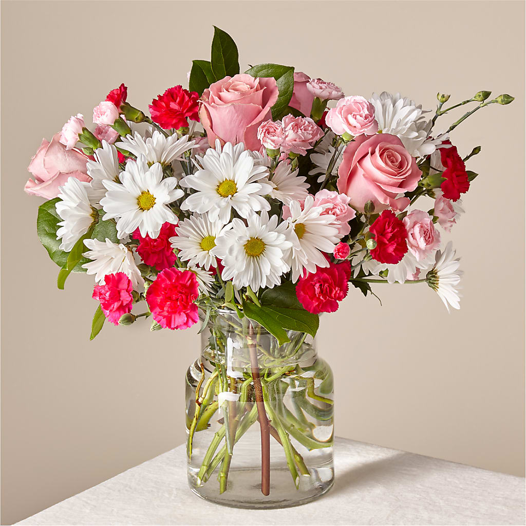Sweet Surprises® Bouquet – Grand Flowers/irish Rose, Novi MI