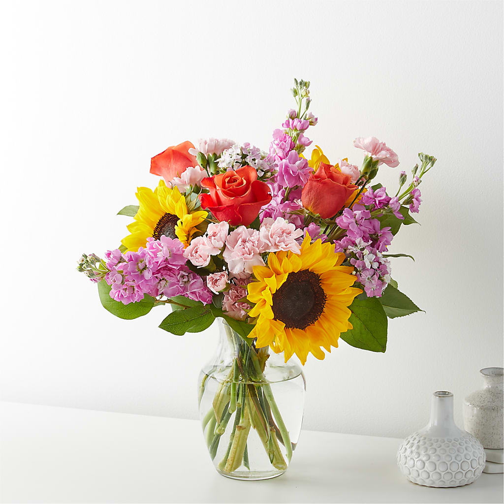 Yellow Brick Road Bouquet – Grand Flowers/irish Rose, Novi MI