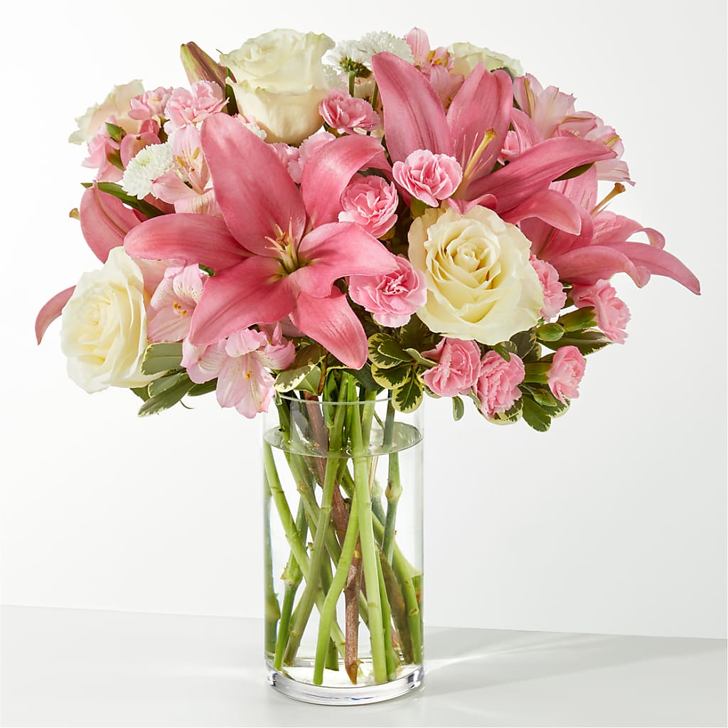 Piece of Cake Bouquet – Grand Flowers/irish Rose, Novi MI