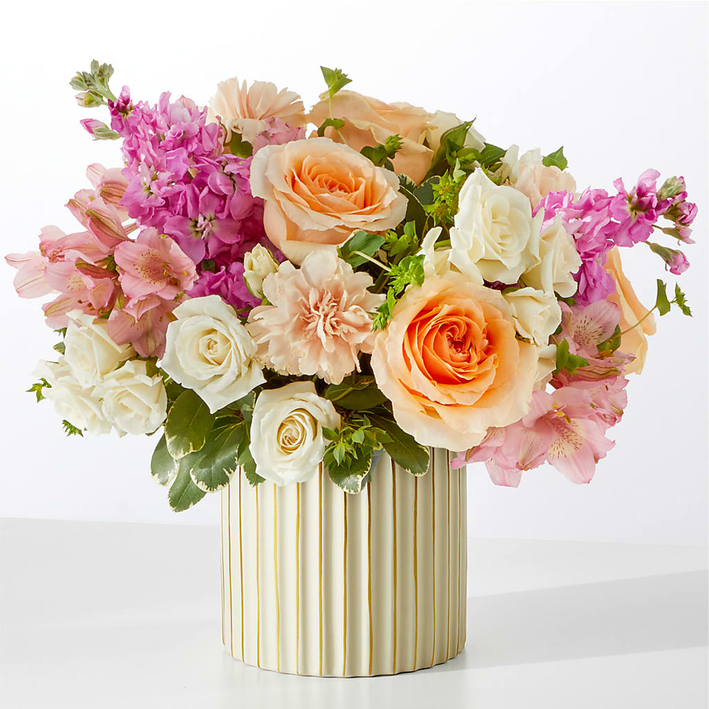 Paradise Bouquet with Ivory Vase – Grand Flowers/irish Rose, Novi MI