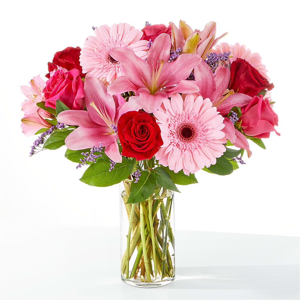 Lots of Love Bouquet – Grand Flowers/irish Rose, Novi MI