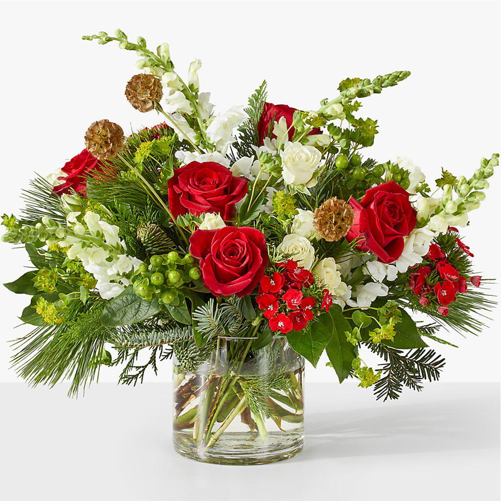Deck the Halls Bouquet – Grand Flowers/irish Rose, Novi MI