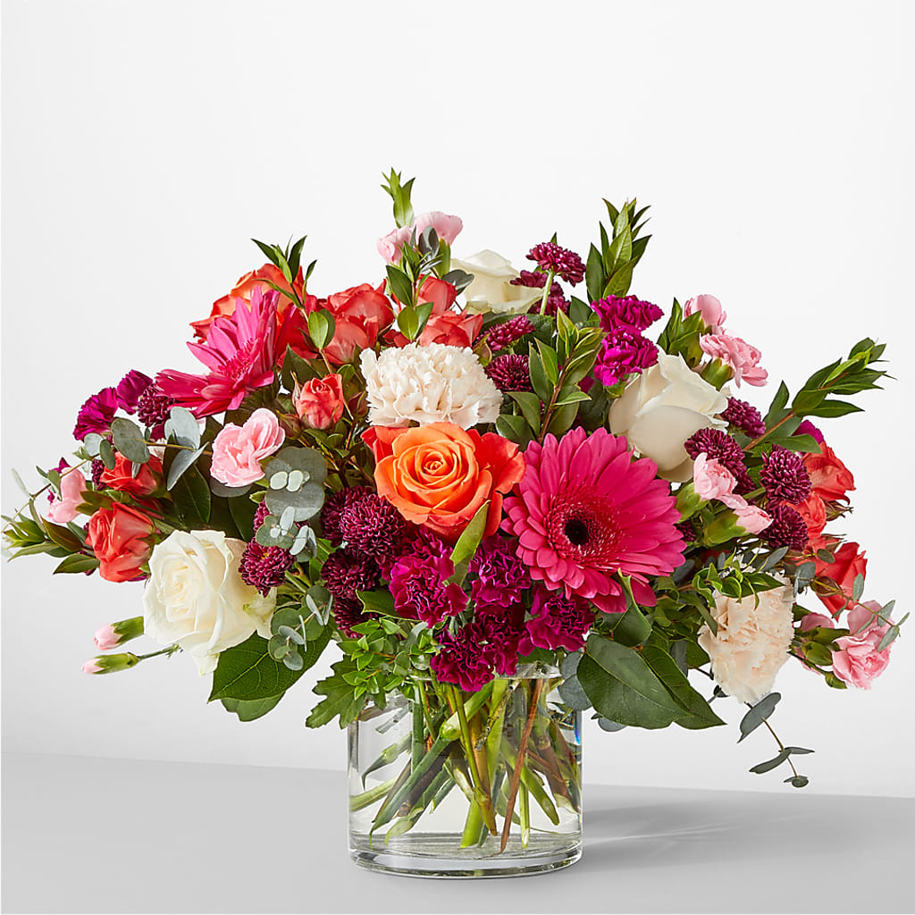 Smell the Roses Bouquet – Grand Flowers/irish Rose, Novi MI
