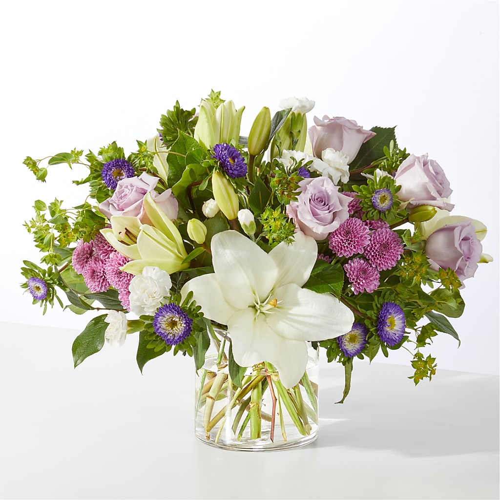 April Showers Bouquet – Grand Flowers/irish Rose, Novi MI