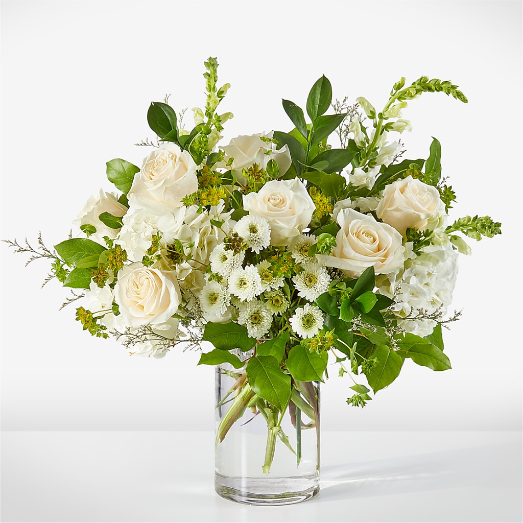 Hint of Vanilla Bouquet – Grand Flowers/irish Rose, Novi MI