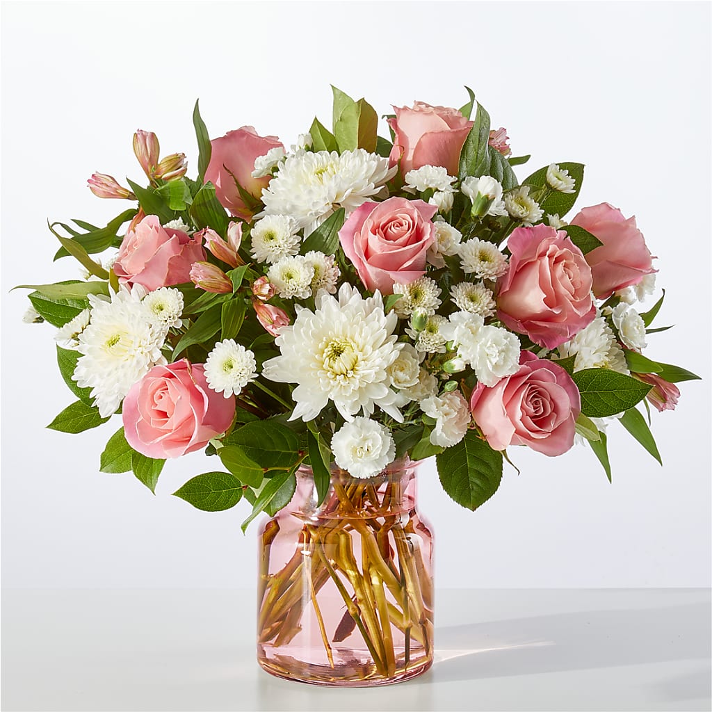 Infatuated Bouquet – Grand Flowers/irish Rose, Novi MI