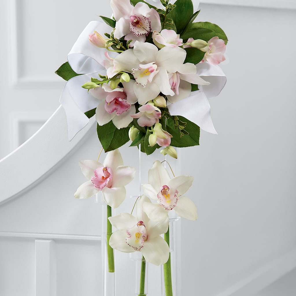 Perfect Entrance Pew Arrangement – Grand Flowers/irish Rose, Novi MI