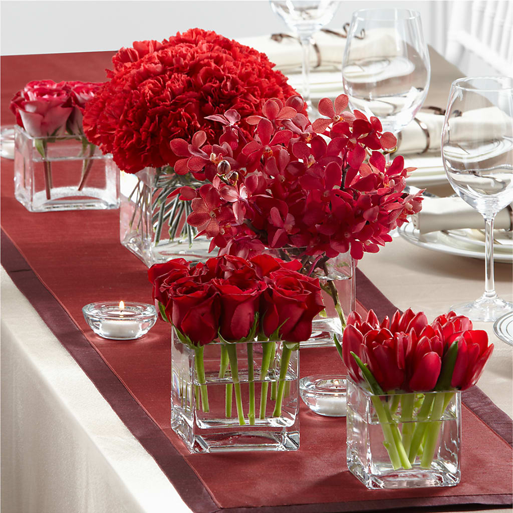 Modern Grace Centerpiece – Grand Flowers/irish Rose, Novi MI