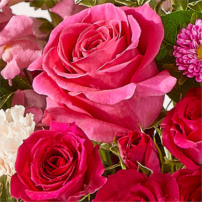 Too Cute Bouquet –  Grand Flowers/irish Rose, Novi MI