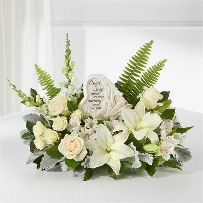 Holding You Close Arrangement –  Grand Flowers/irish Rose, Novi MI