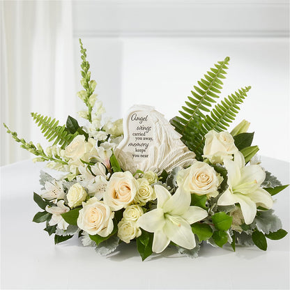Holding You Close Arrangement –  Grand Flowers/irish Rose, Novi MI